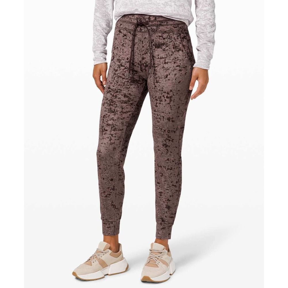 Lululemon Ready to Crush Velvet High Rise Jogger Pants Brown Lounge Comfort Sz 8